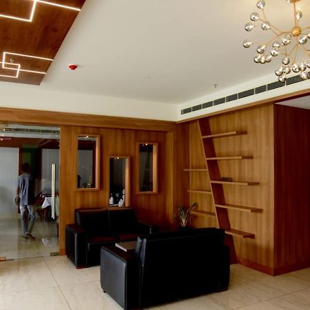 Hotel Emerald Palace Kottiyam Εξωτερικό φωτογραφία