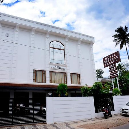 Hotel Emerald Palace Kottiyam Εξωτερικό φωτογραφία