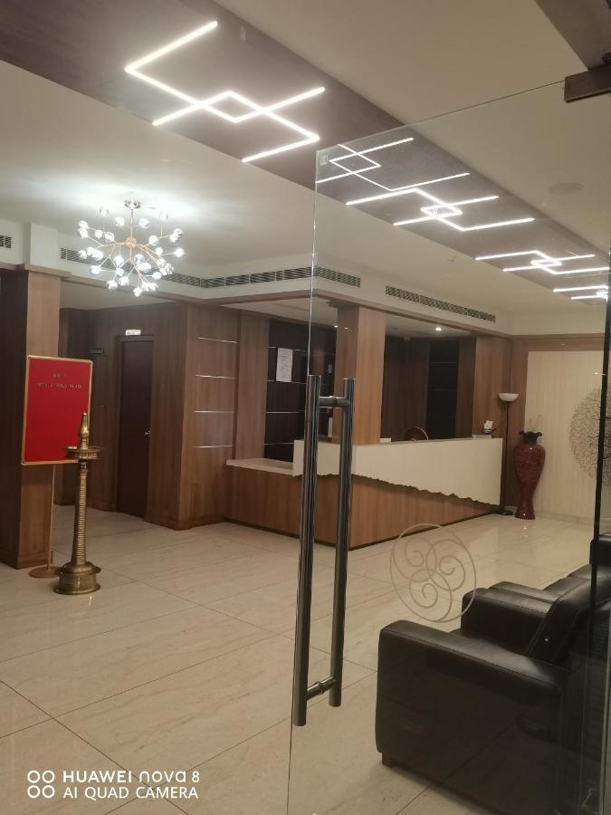 Hotel Emerald Palace Kottiyam Εξωτερικό φωτογραφία